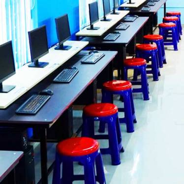 Robotics Chairs Manufacturers in Vadodara