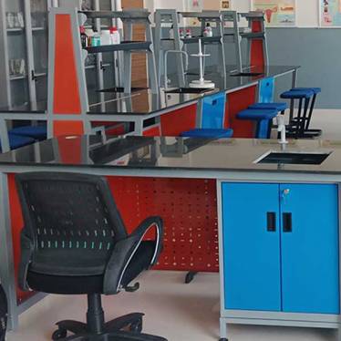 Teacher Table Manufacturers in Vadodara
